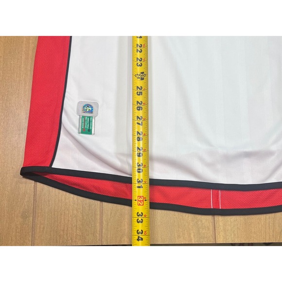 Umbro UAE United Arab Emirates Soccer Jersey 2002 2003 White Red Mens Large - Picture 5 of 10